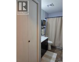 Laundry room - 315 Hearn Street, Outlook, SK S0L2N0 Photo 10