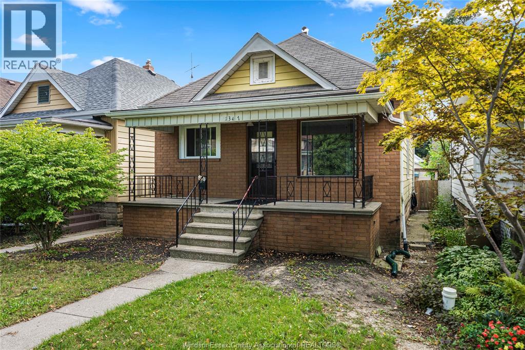 1347 Lincoln - 5