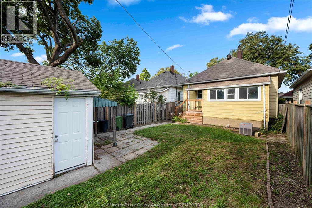 1347 Lincoln - 29