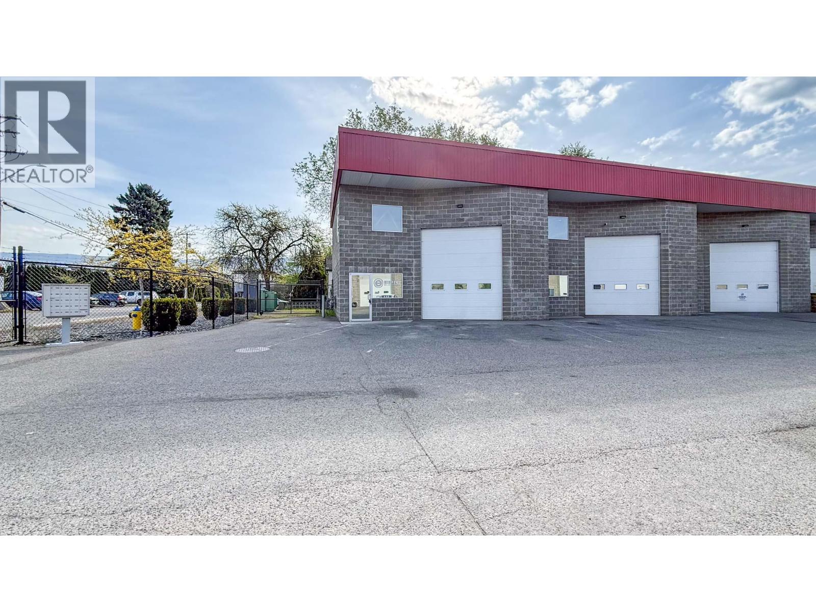 12 & 13 727 Stremel Road, Kelowna