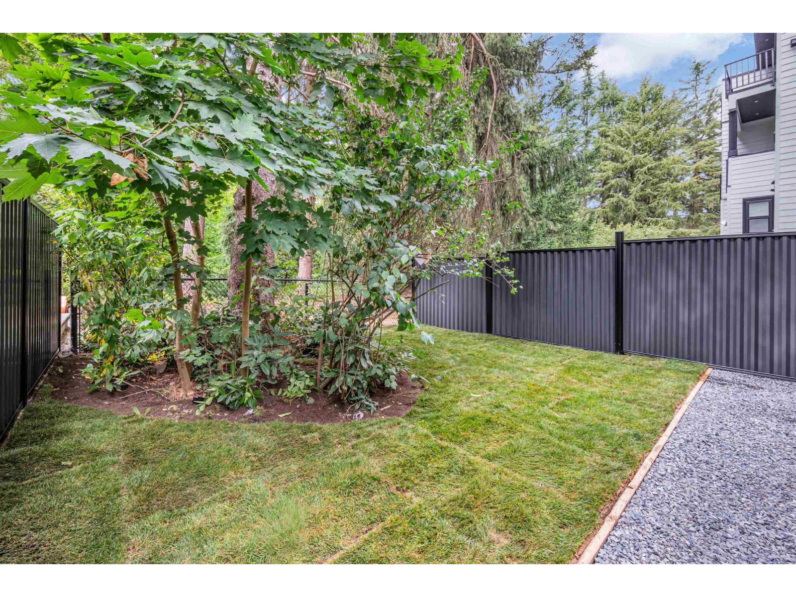 9657 161A STREET, Surrey — photo 4