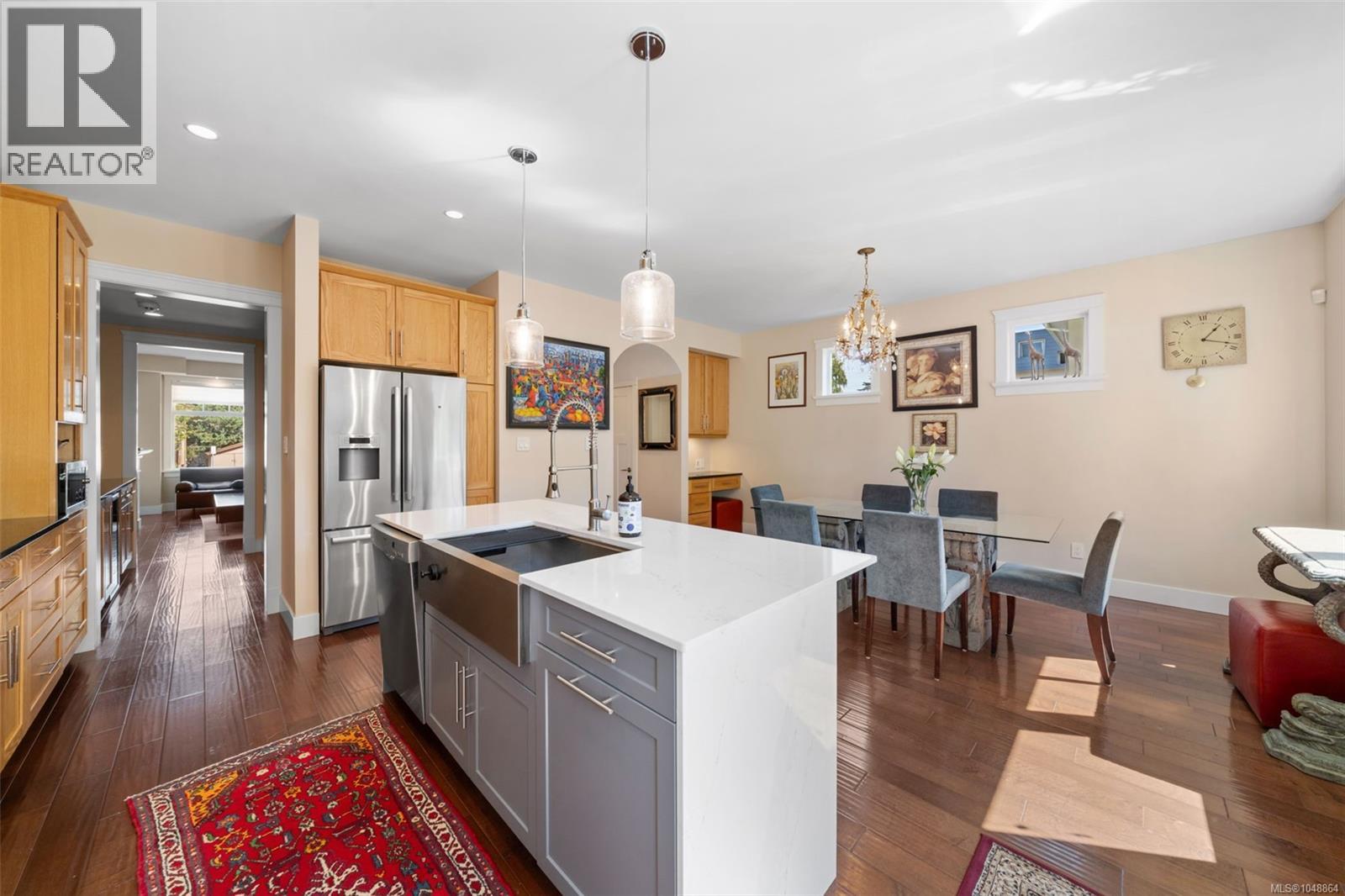 219 Michigan St - 6