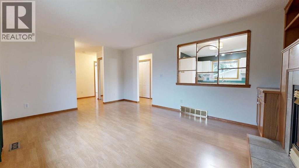 9510 81 Avenue - 7