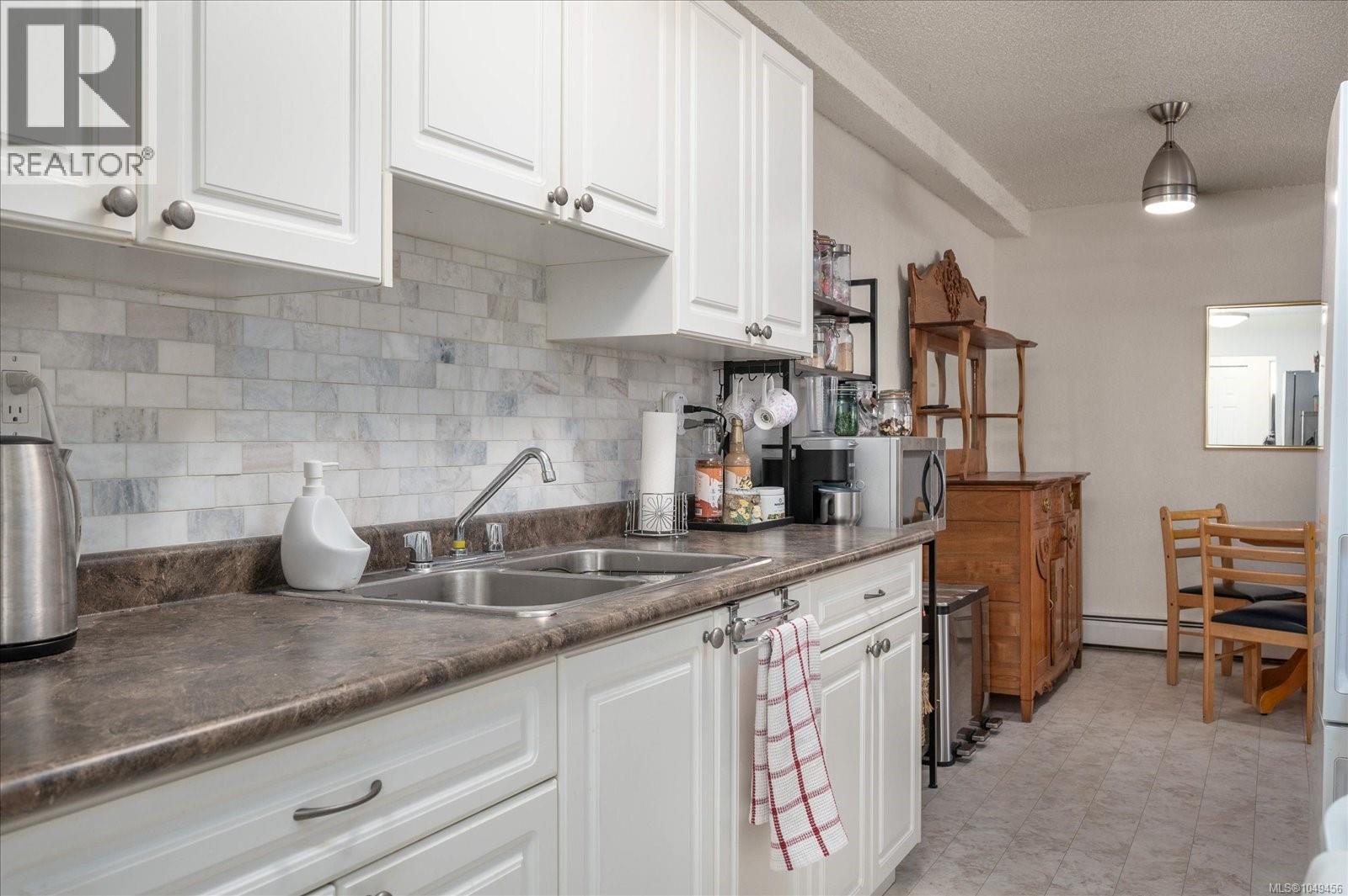 112 218 Bayview Ave, Ladysmith