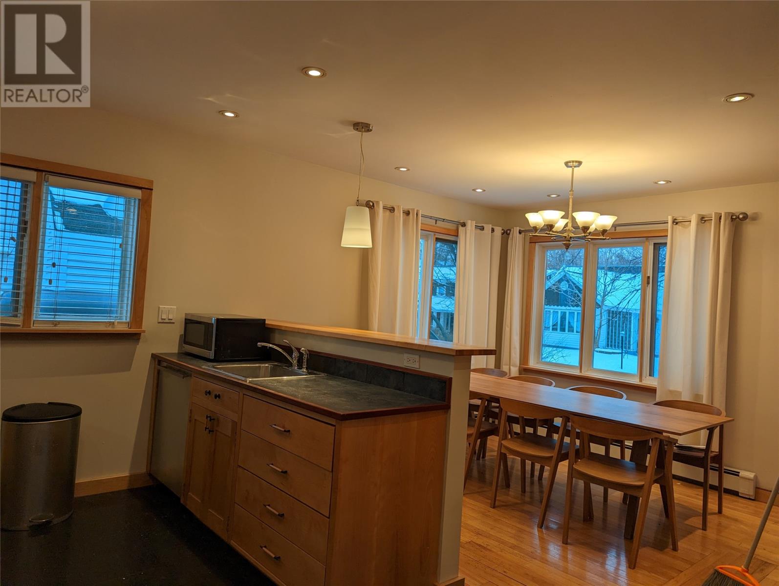 6 Elm Place, St. John's — photo 3