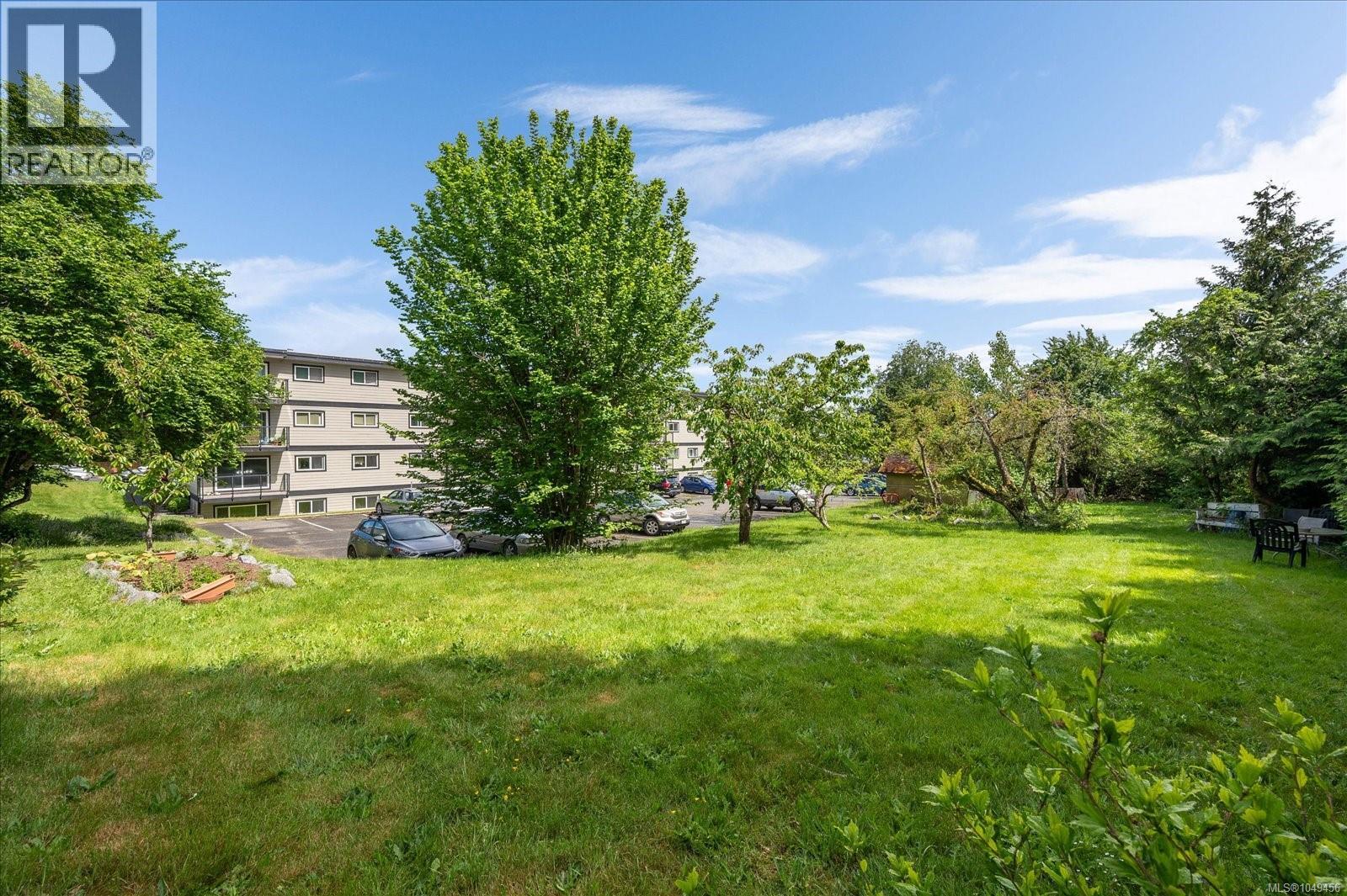 #112 218 Bayview Ave - 20