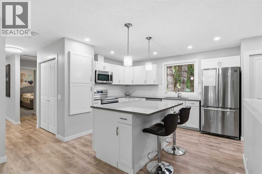 327 Lynnview Way SE - Image 13