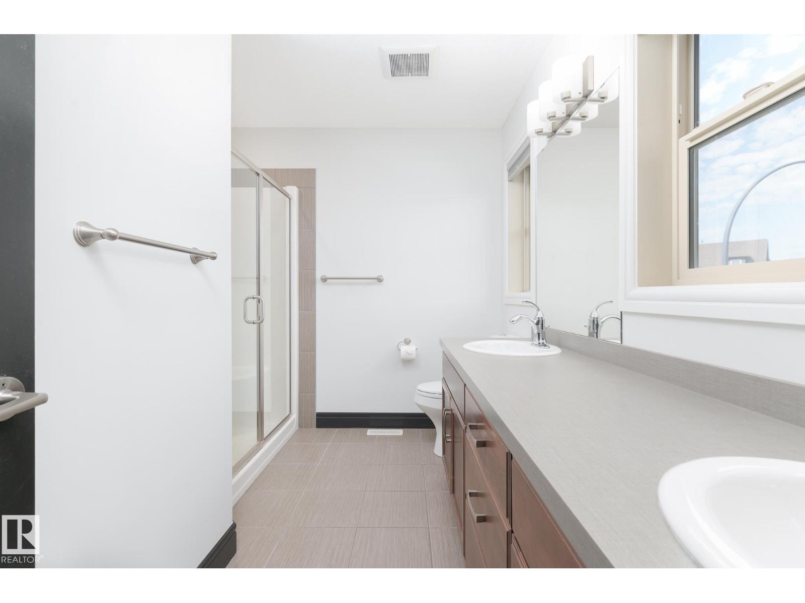 71 GREENBURY CR - 32