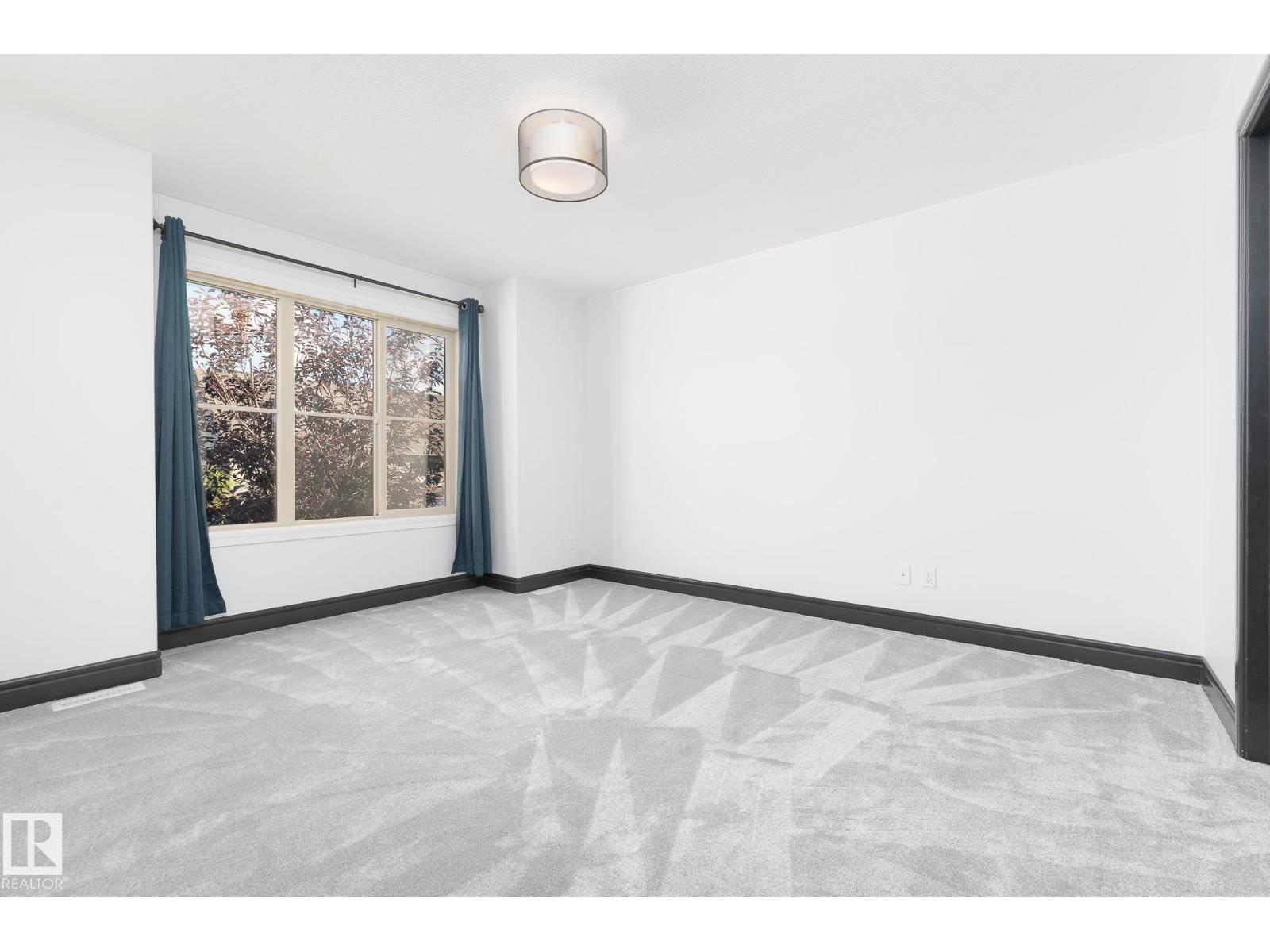 71 GREENBURY CR - 29