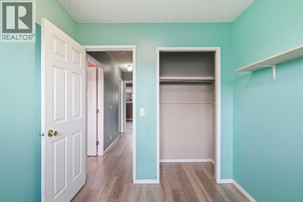 4235 49 Street NE - 14