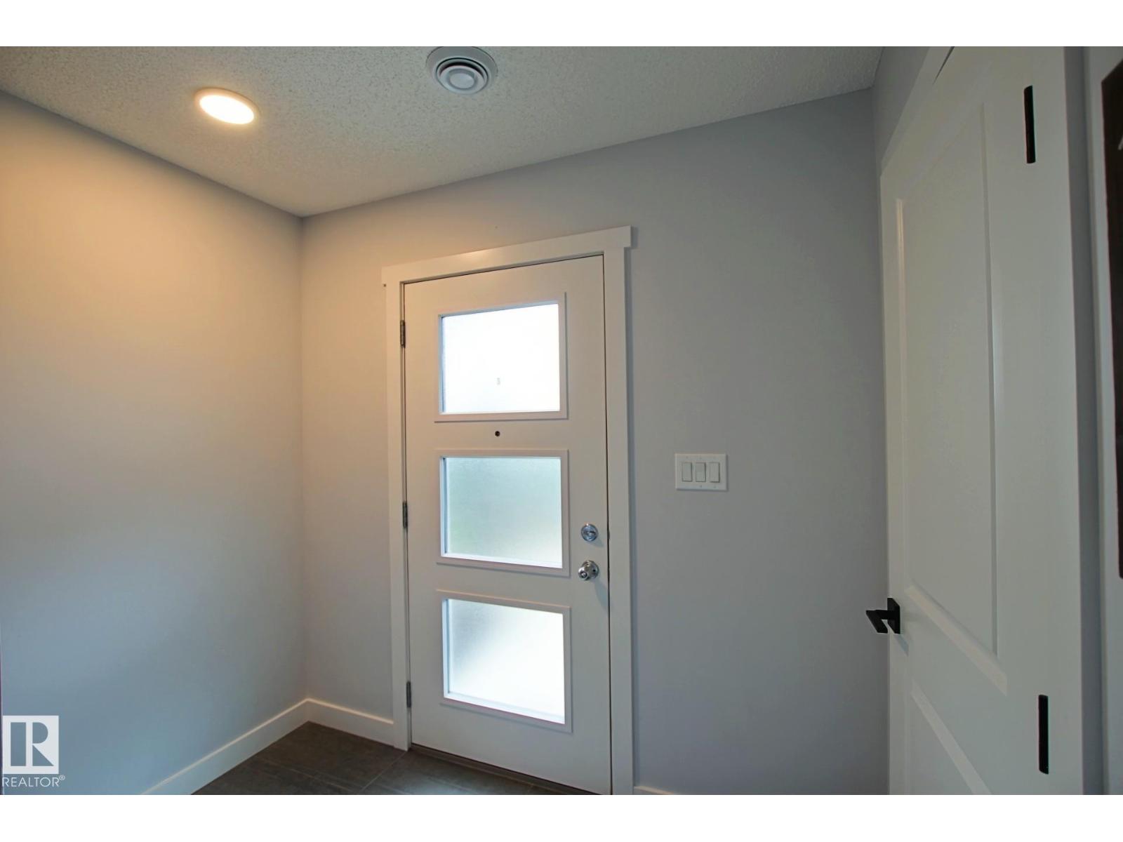#70 1203 163 ST SW - 5