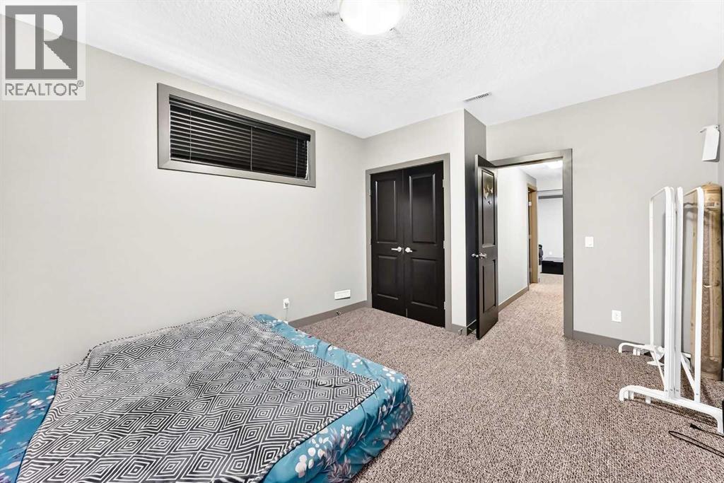 1200 Ravenswood Drive SE - 33