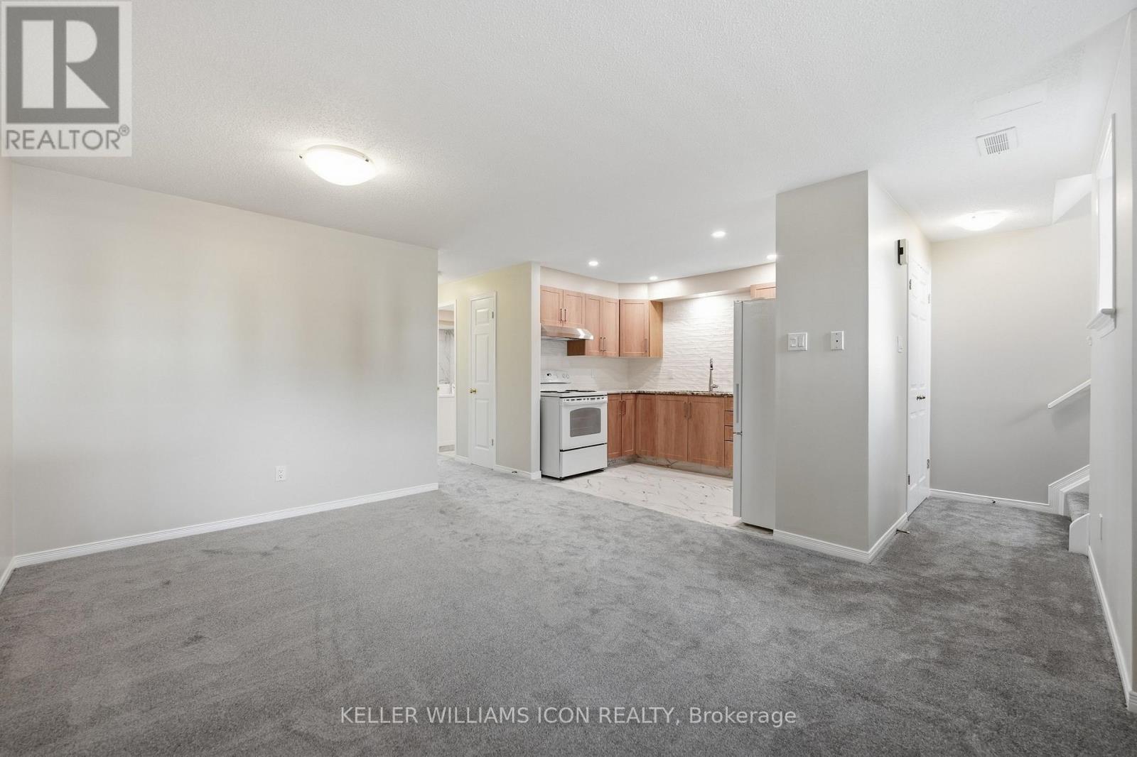4 Bed, 4 Bath House for Sale in Ottawa – 43 THORNBURY CRESCENT, Ottawa – MLS# X13773190 - Image 28