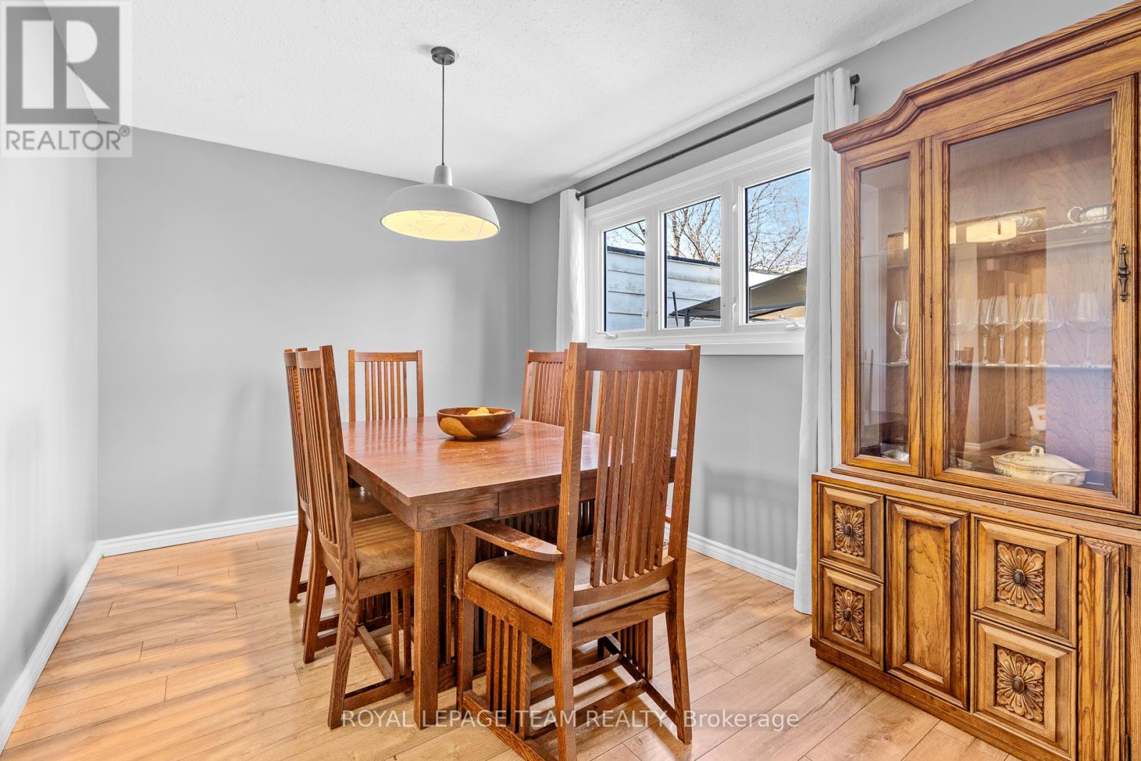 4 Bed, 3 Bath House for Sale in Ottawa – 25 GRADY CRESCENT, Ottawa – MLS# X13773218 - Image 10