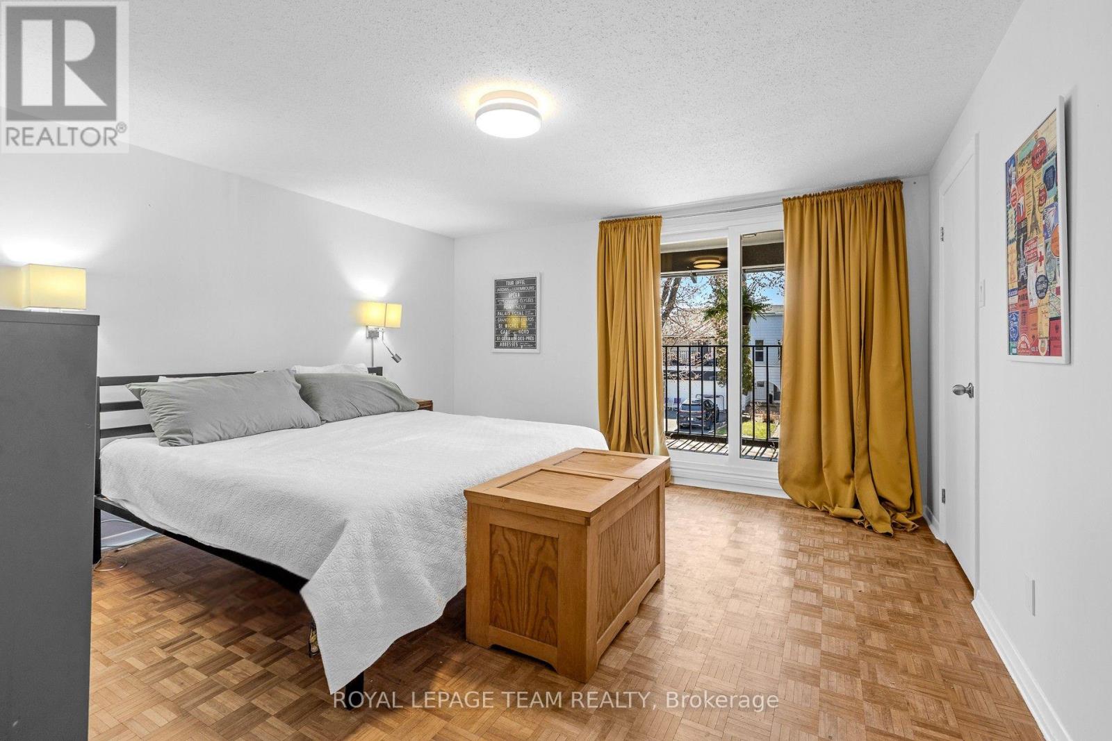 25 GRADY CRESCENT - 20