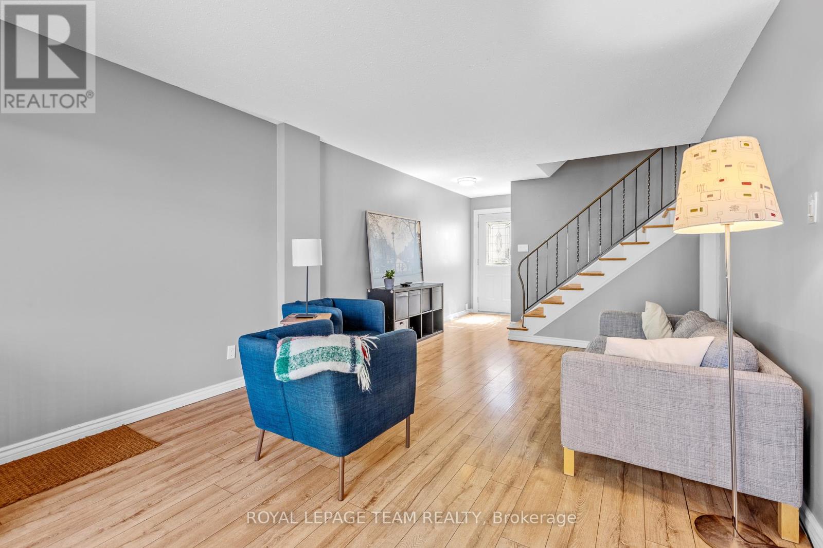25 GRADY CRESCENT, Ottawa — photo 8