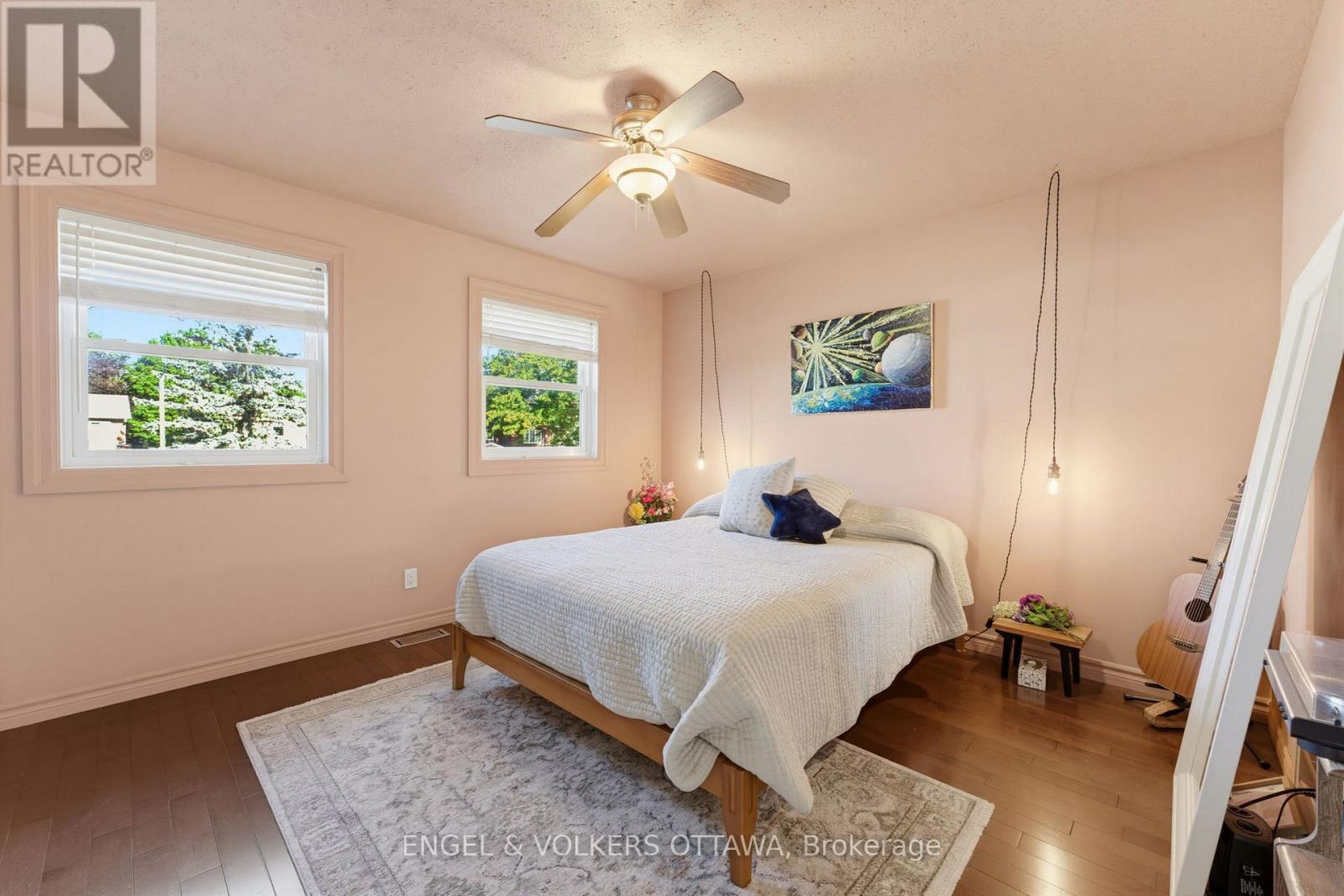 736 HAUTEVIEW CRESCENT - Image 20