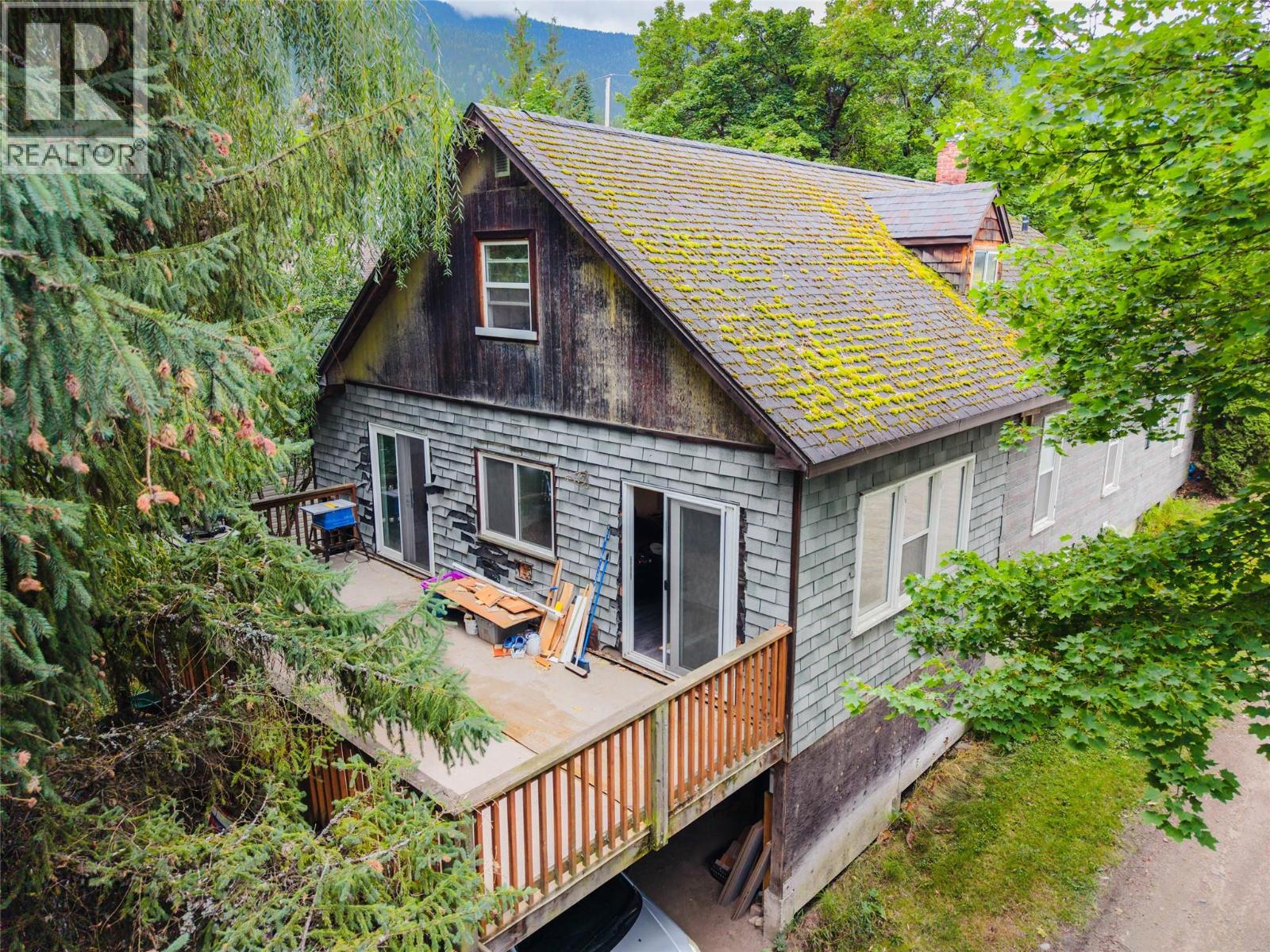1401 Vancouver Street - 1