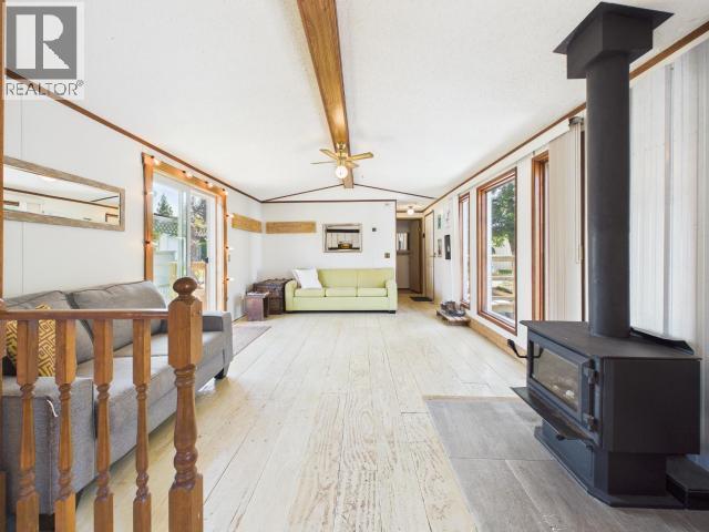 98-7624 DUNCAN STREET, Powell River
