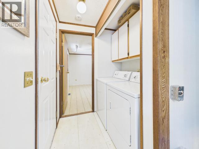 98-7624 DUNCAN STREET, Powell River