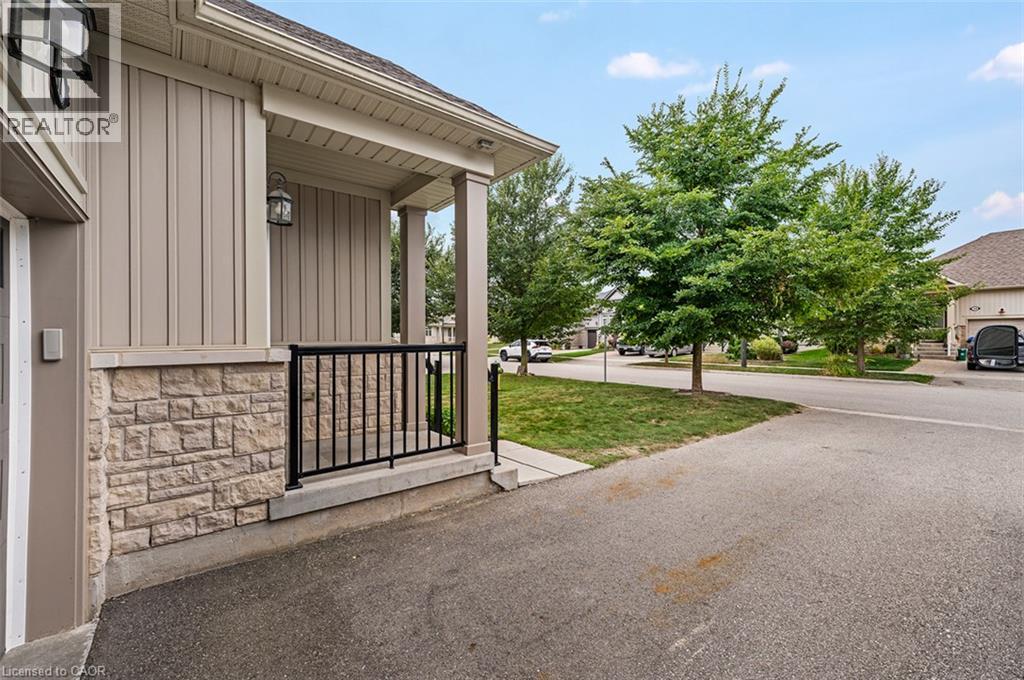 37 MIDDLETON Avenue, Fergus — photo 2