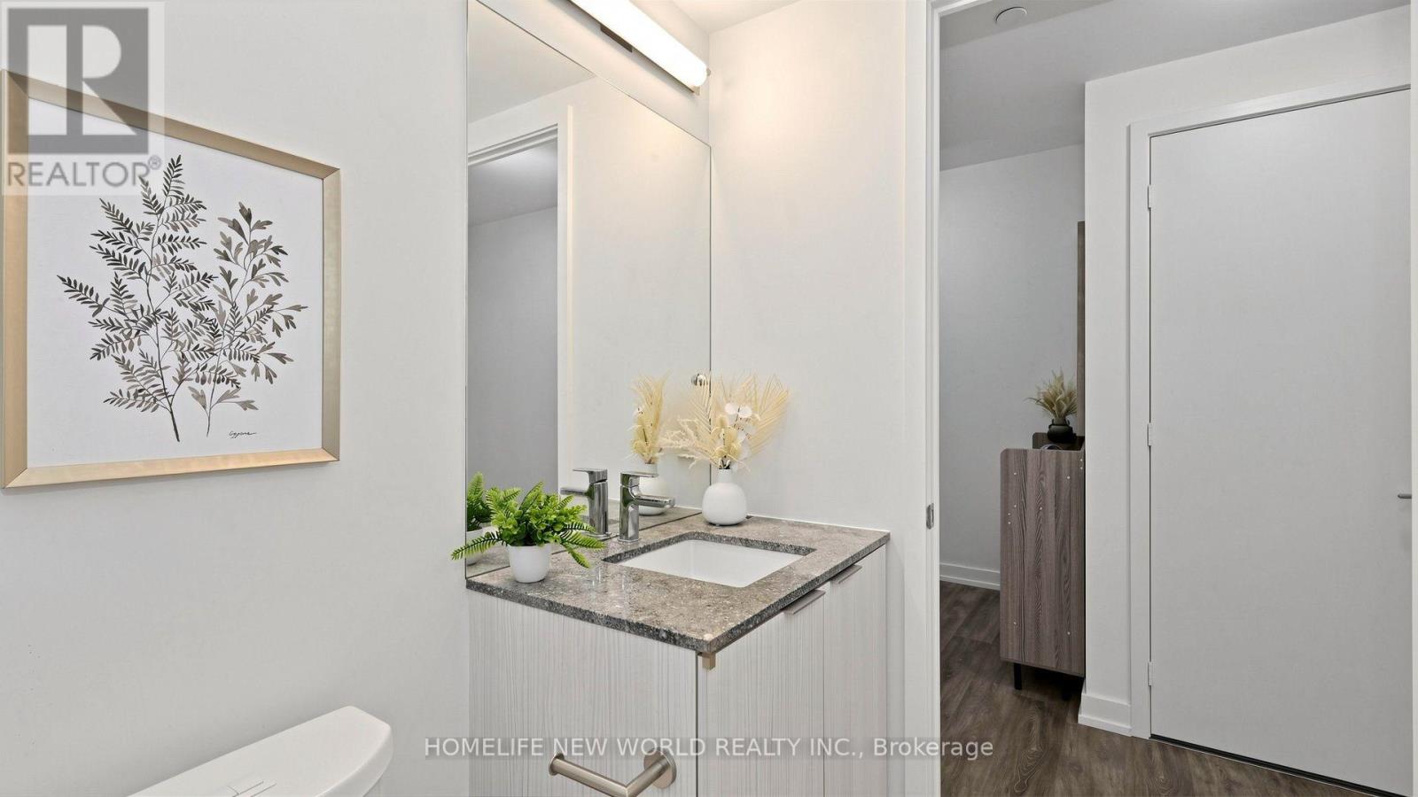 #813 158 FRONT STREET E - Image 34