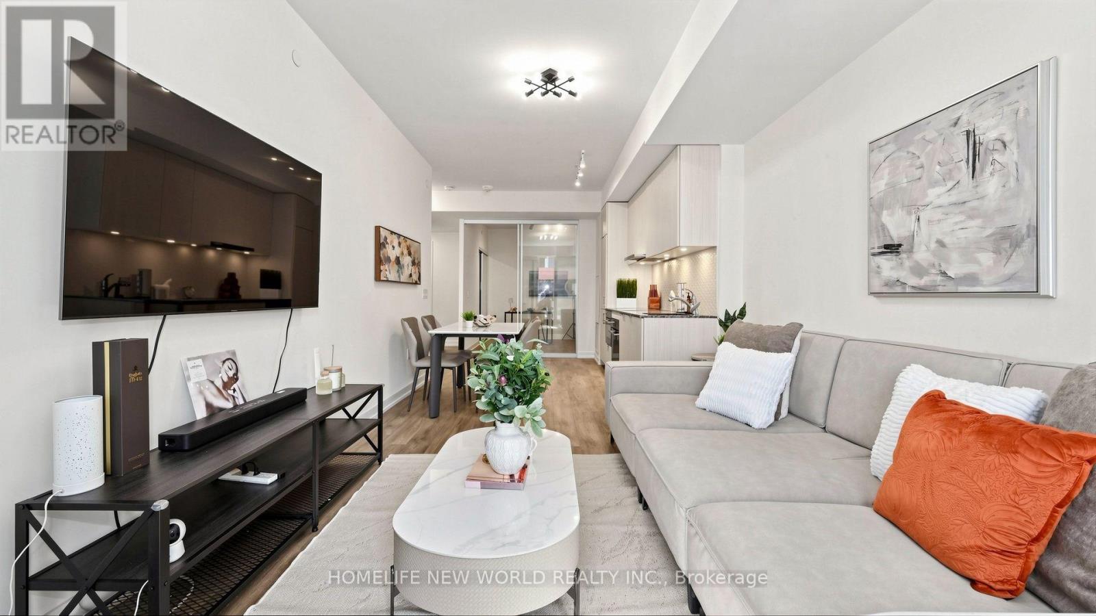 #813 158 FRONT STREET E - 9