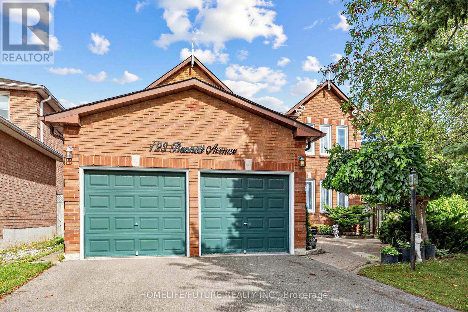123 BENNETT AVENUE - 2