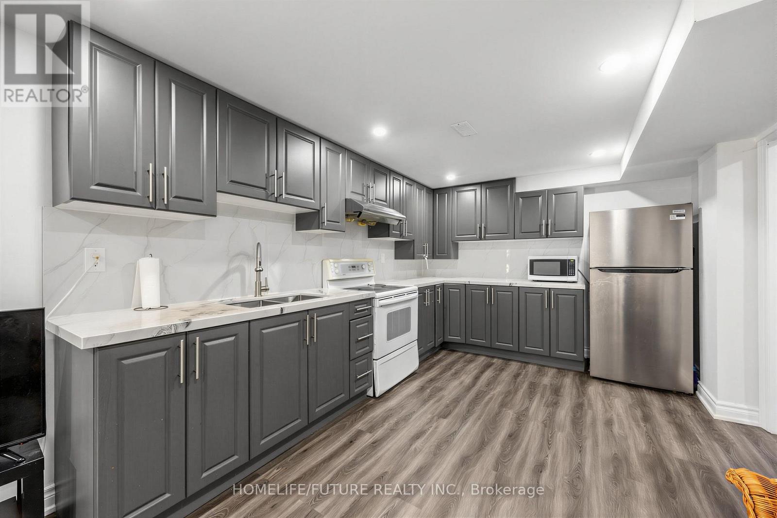 123 BENNETT AVENUE - Image 26