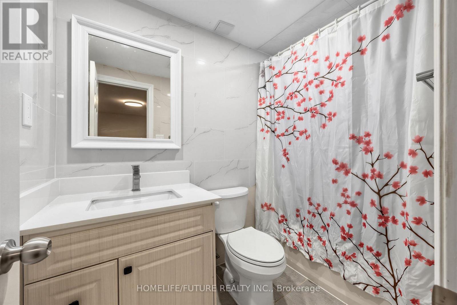 123 BENNETT AVENUE - 29