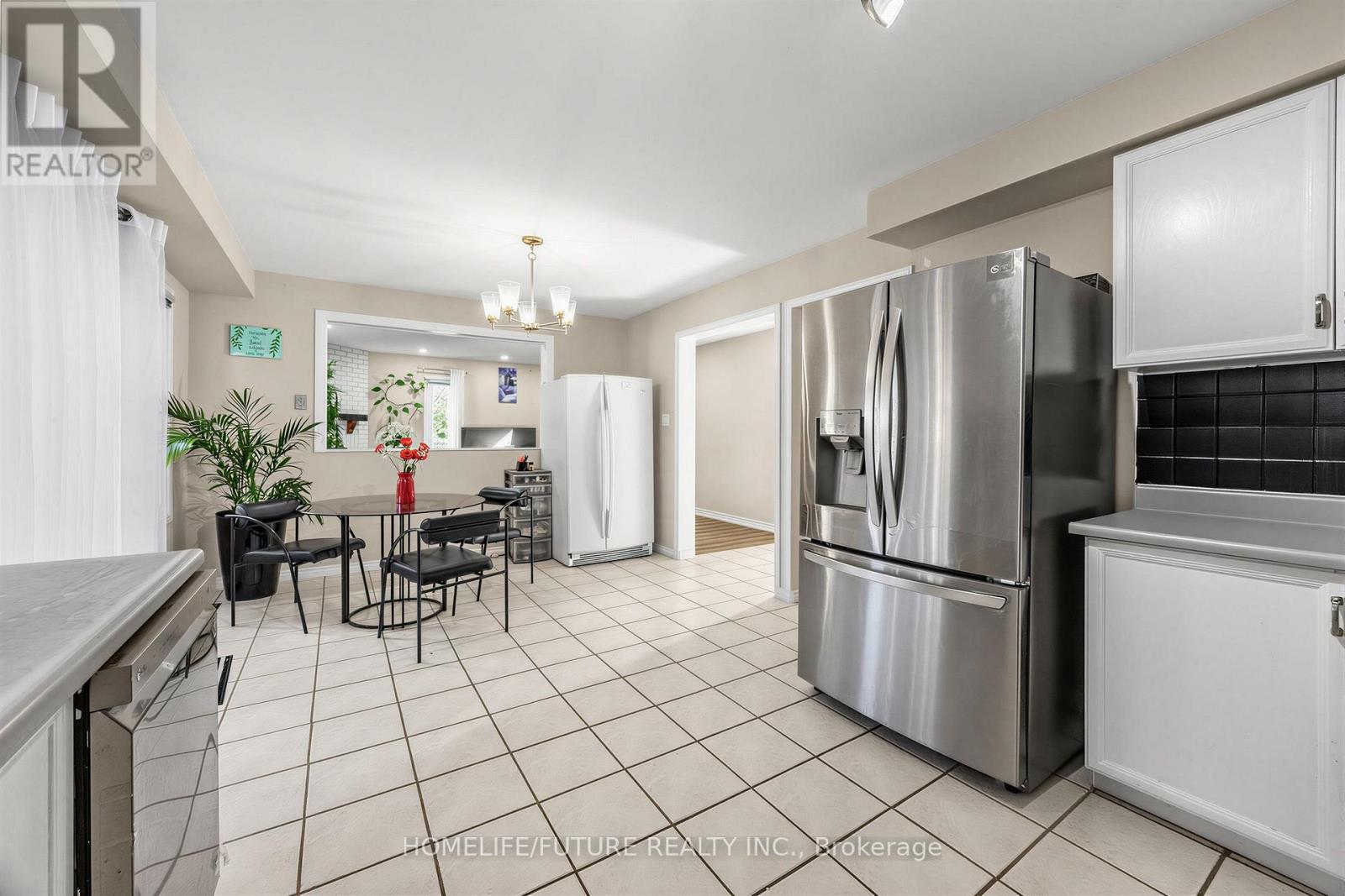 123 BENNETT AVENUE - Image 8