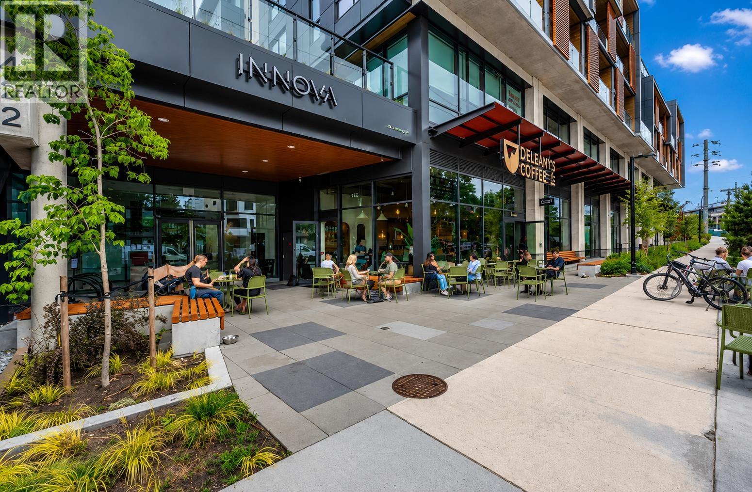 557 422 E 3RD STREET, North Vancouver