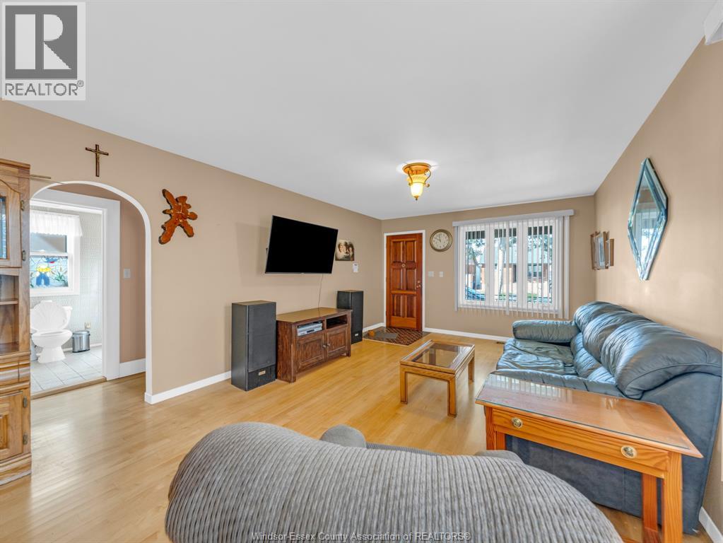 1488 PIERRE AVENUE, Windsor — photo 5
