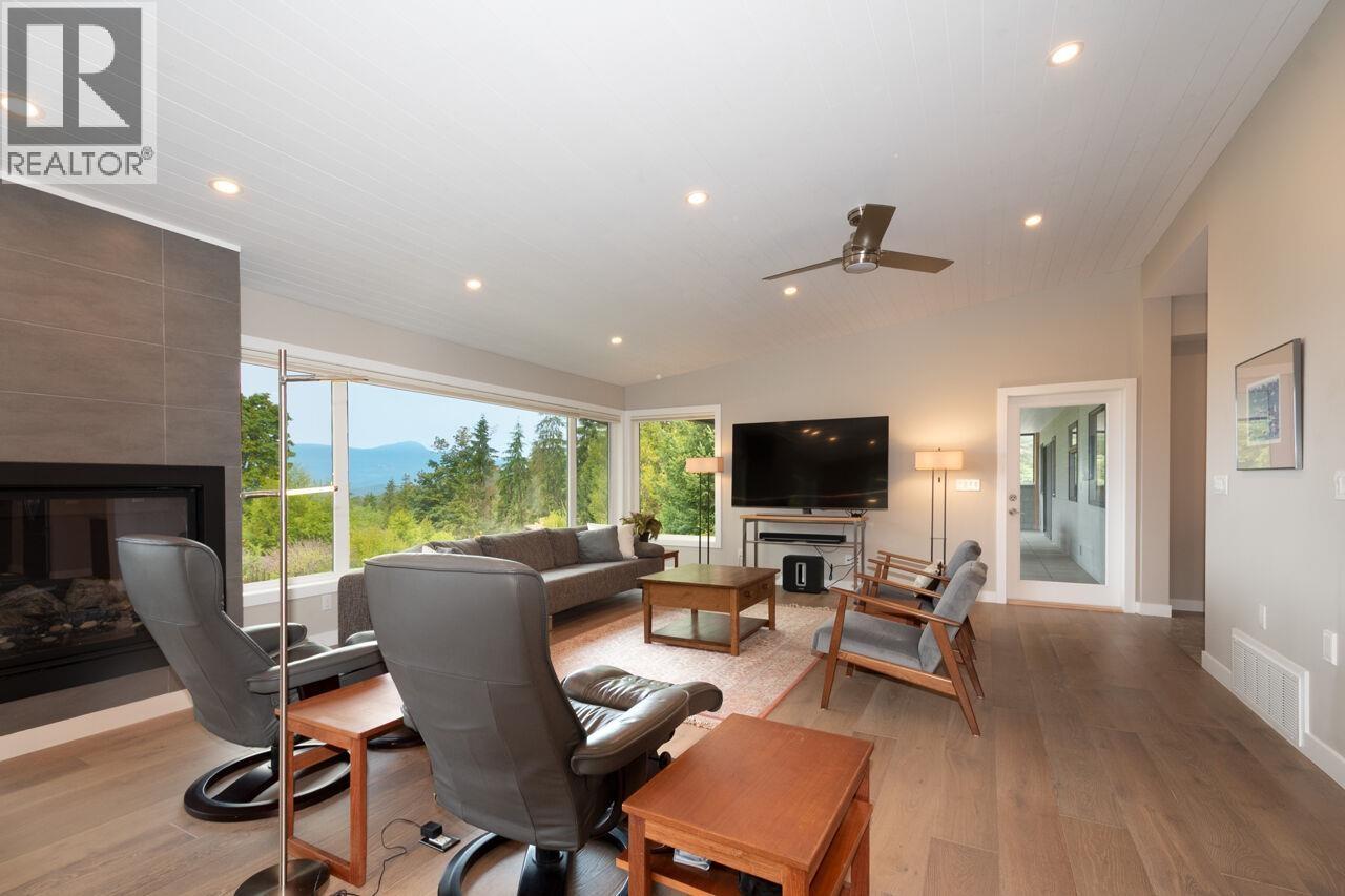 465 SUNSET ROAD, Bowen Island — photo 7