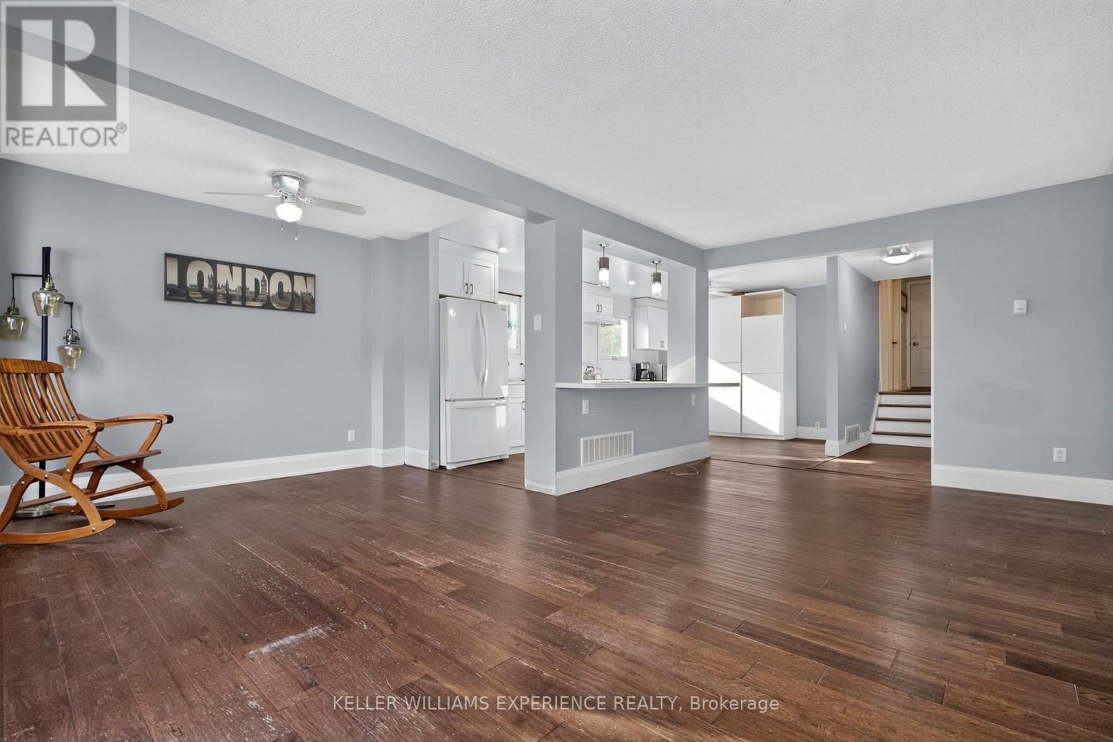 21 B COLLEGE CRESCENT - 9