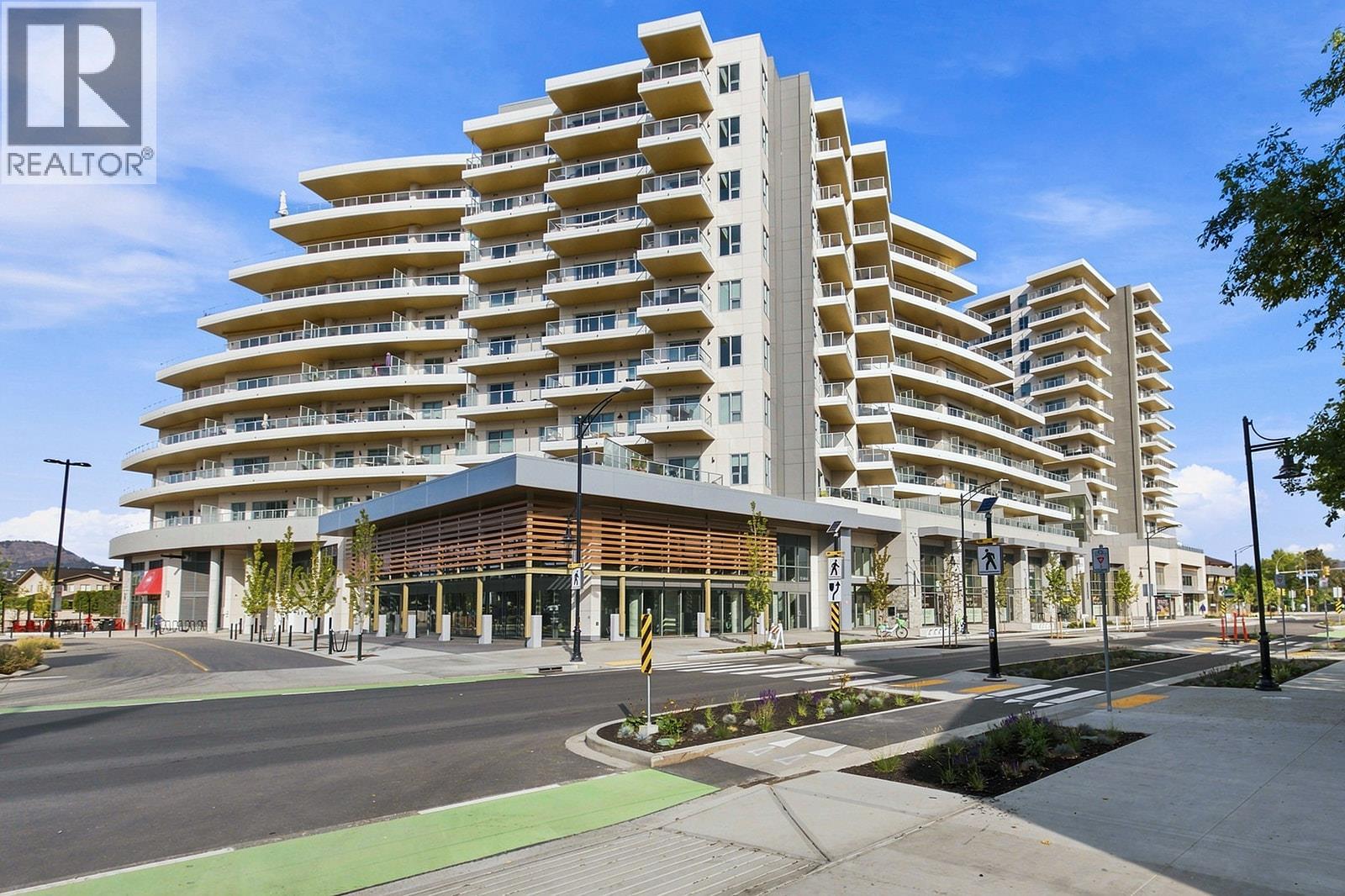 #1101 3300 Lakeshore Drive - 5
