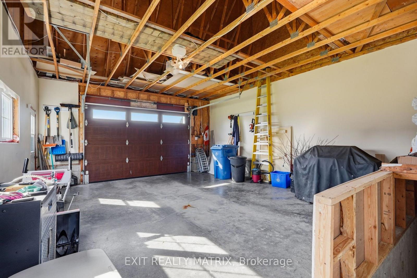 8 RAVARY STREET - 32