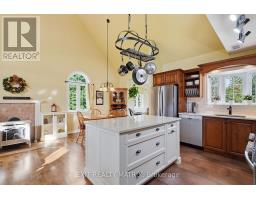 Family room - 8 Ravary Street, Champlain, ON K0B1K0 Photo 11
