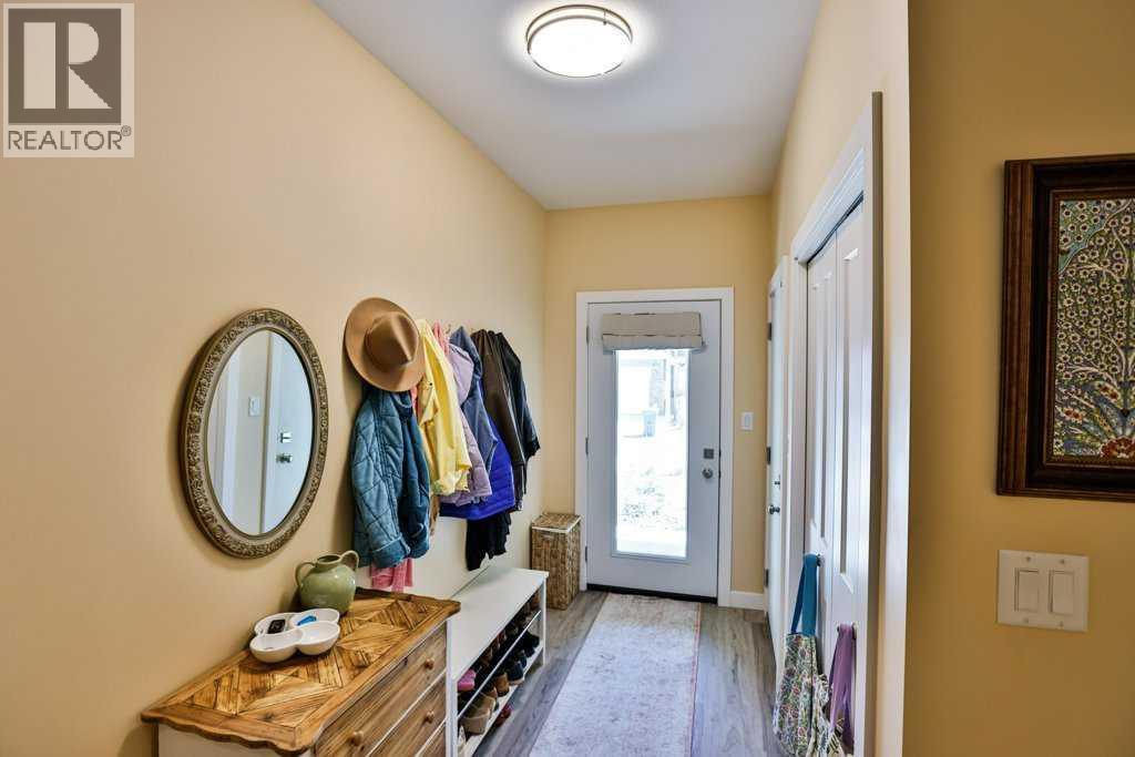 3, 1608 Stafford Drive N, Lethbridge — photo 3