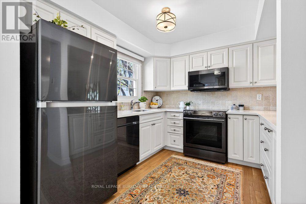 #14 1351 ONTARIO STREET - 9