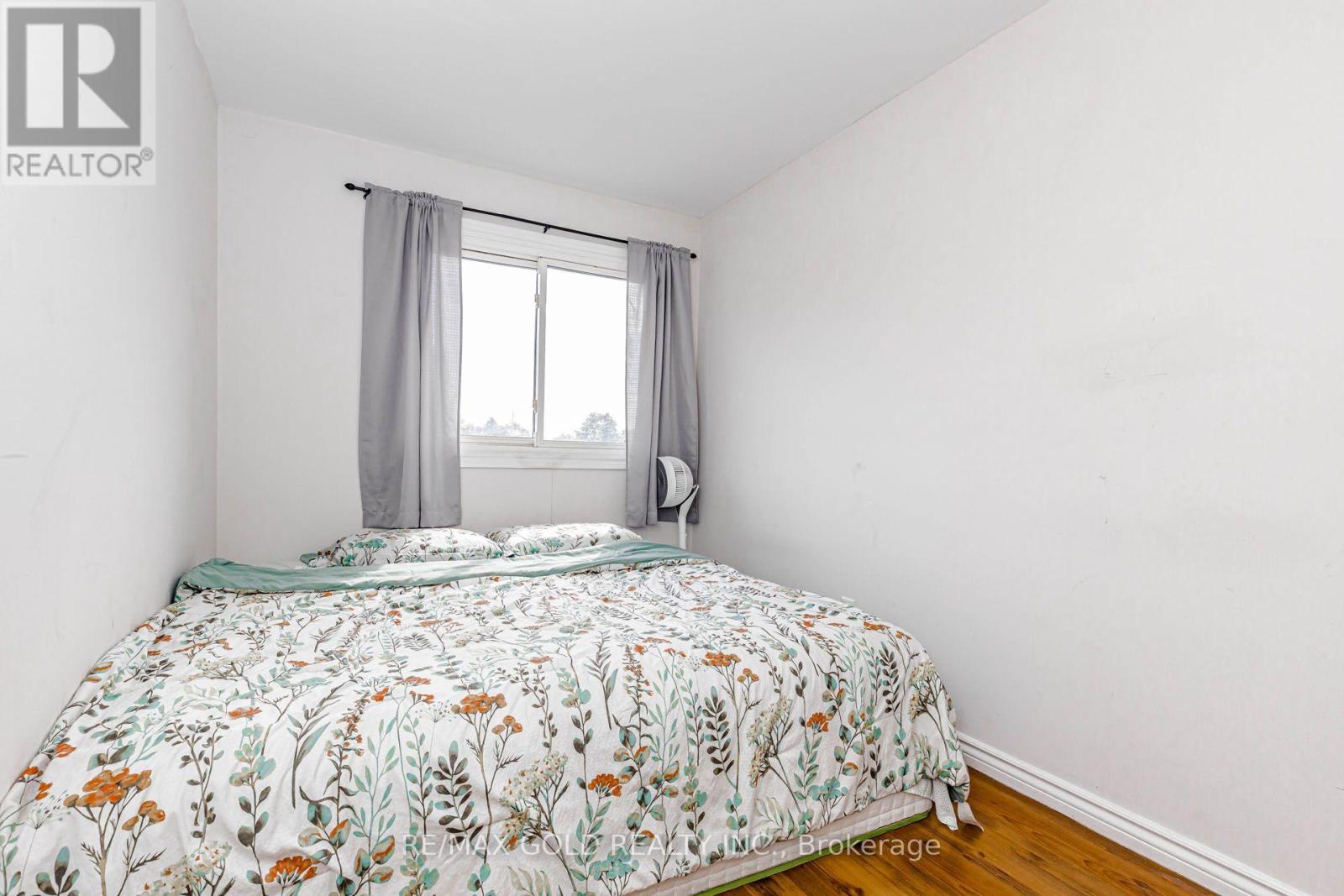240 SIMMONS BOULEVARD - 22