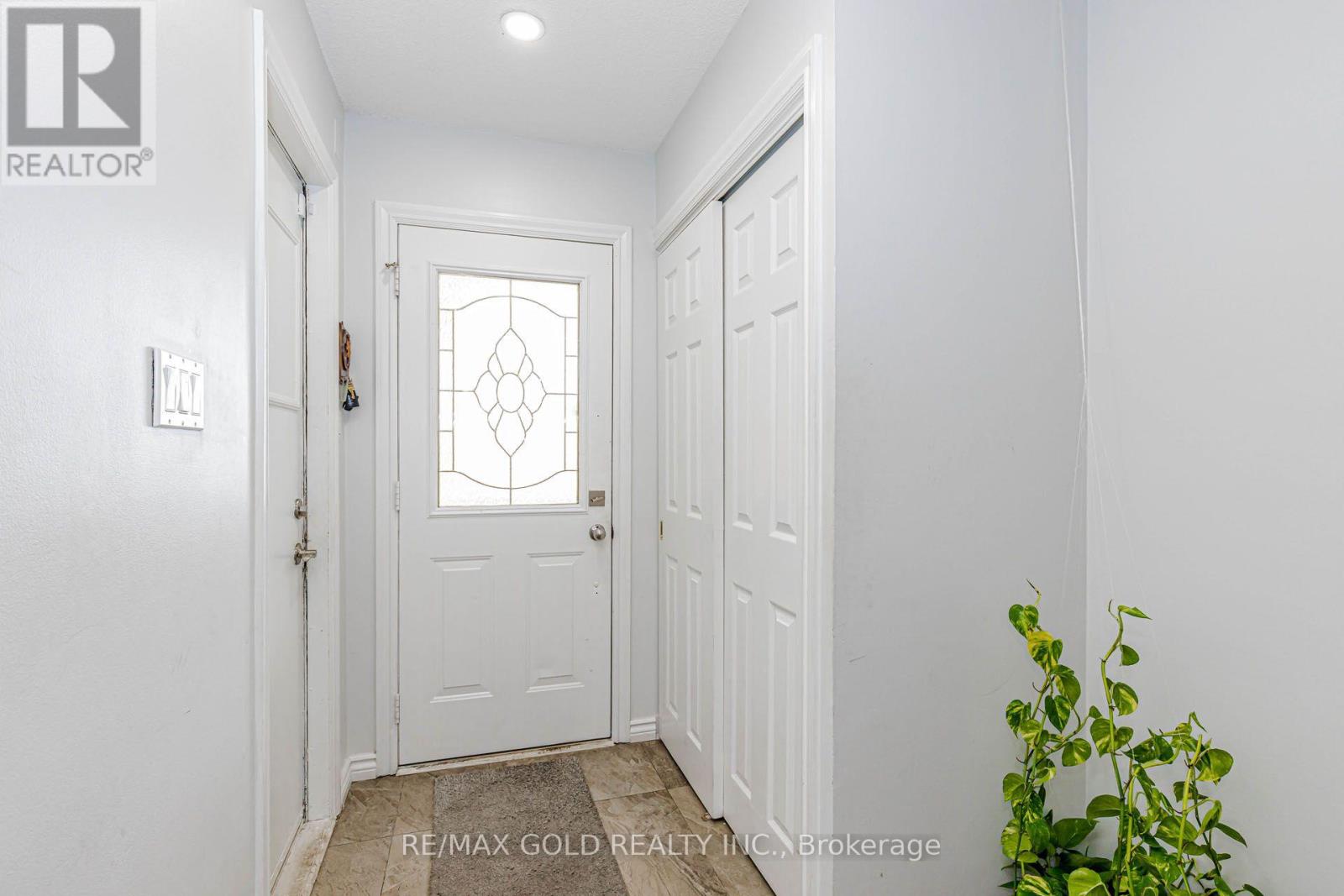 240 SIMMONS BOULEVARD - 3