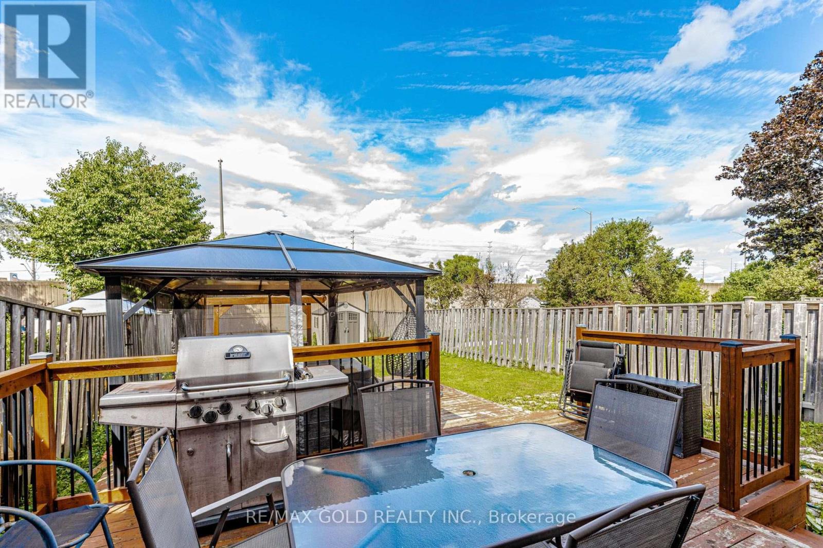 240 SIMMONS BOULEVARD - 35