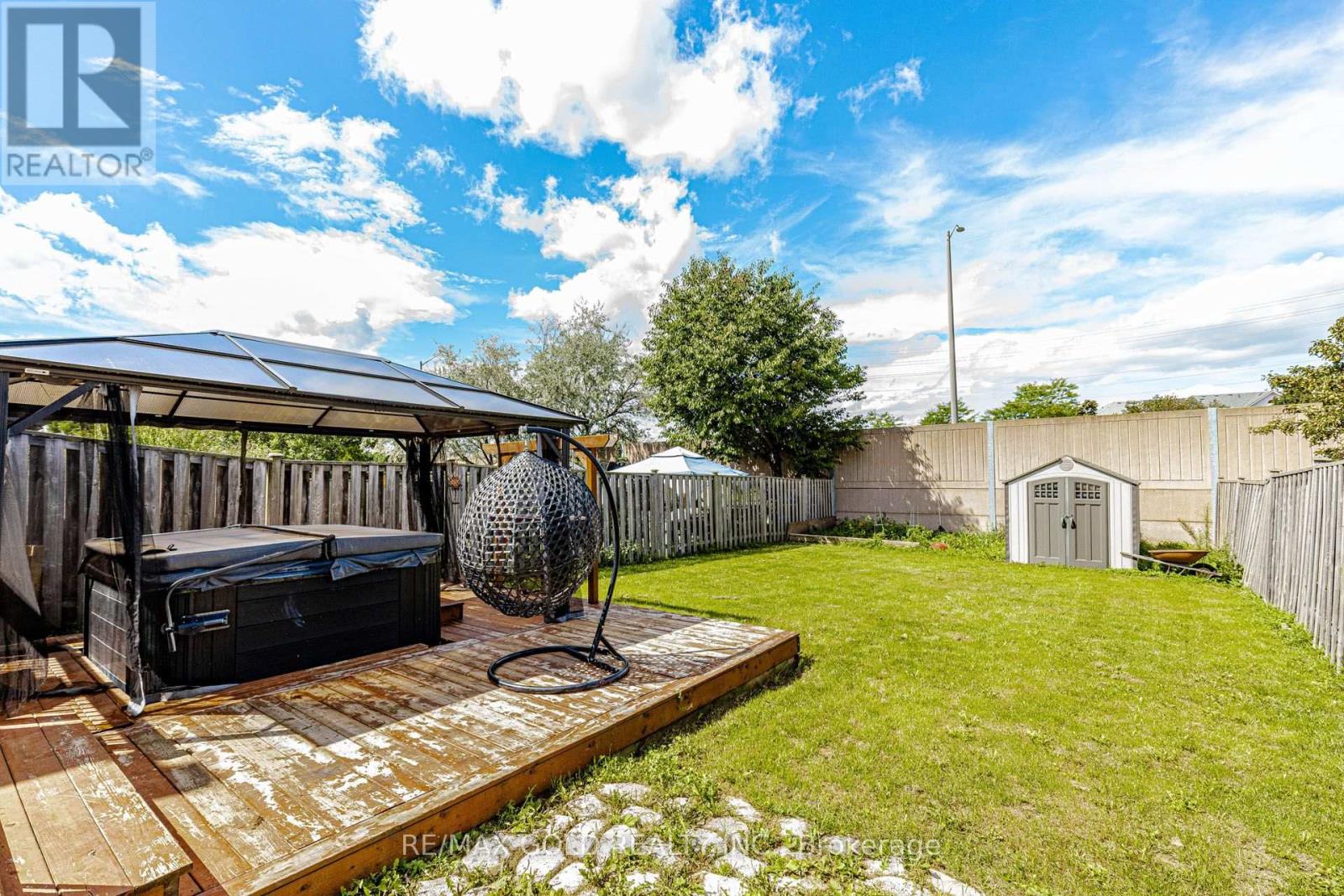 240 SIMMONS BOULEVARD - 37