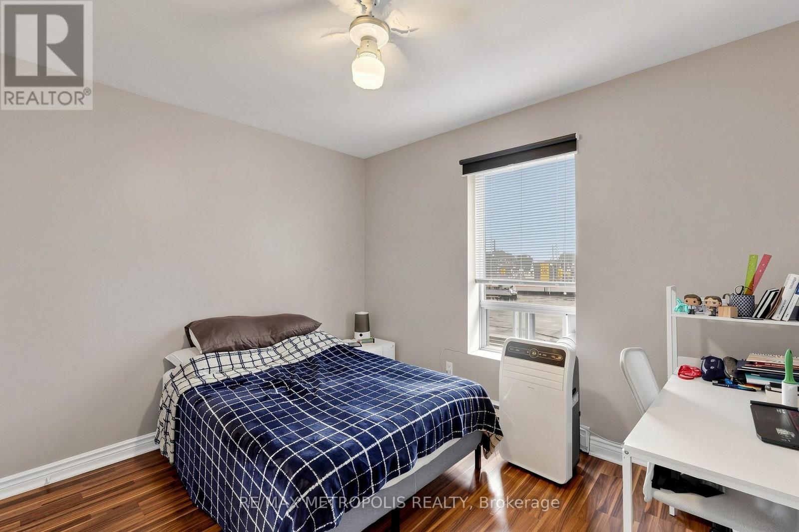 742 DUFFERIN STREET - Image 18