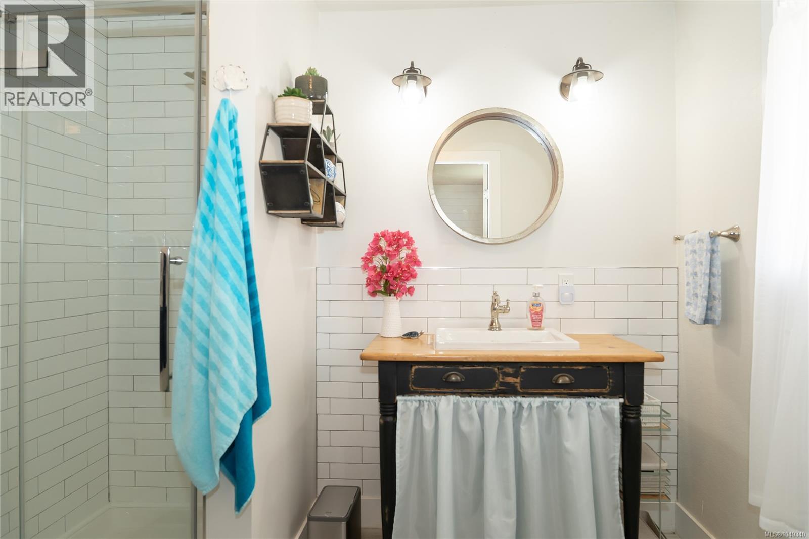 2715 Linden Lane - Image 26