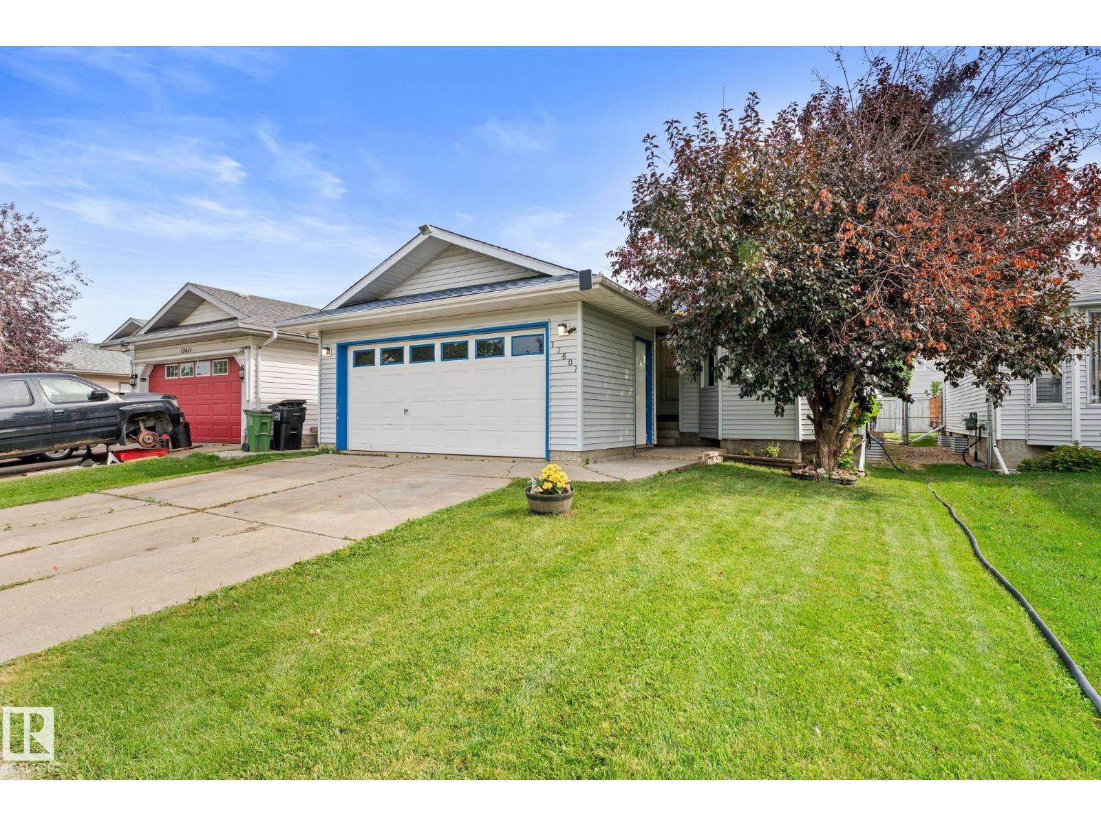 17607 91 ST NW, Klarvatten, Edmonton photo 1