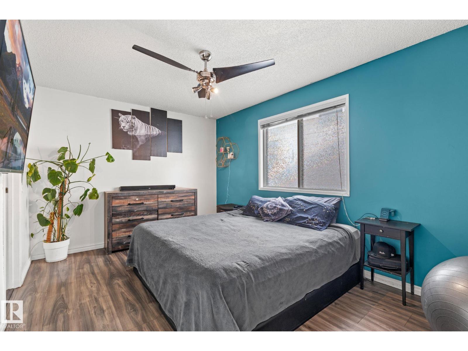 17607 91 ST NW - 11
