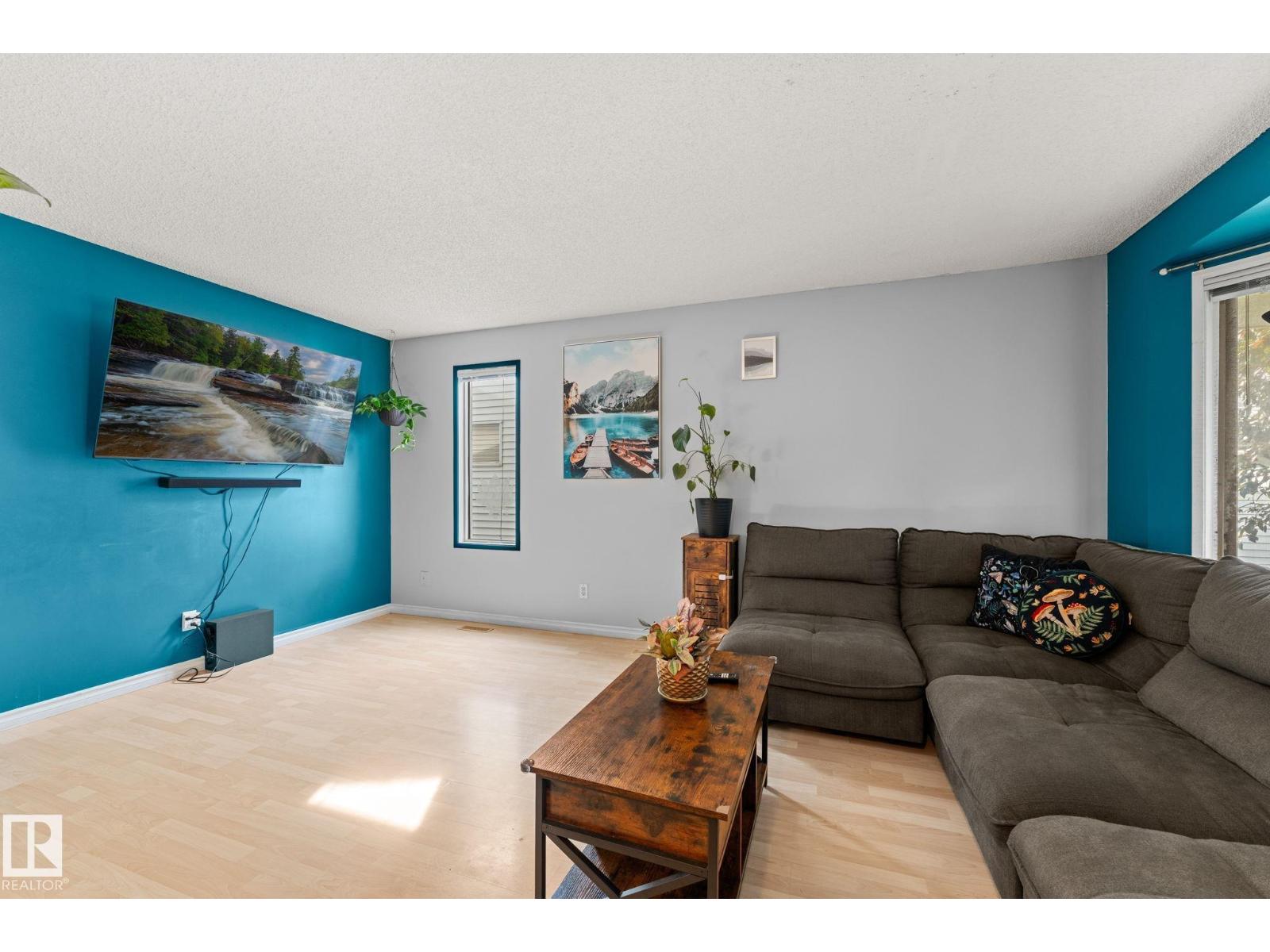 17607 91 ST NW - 5