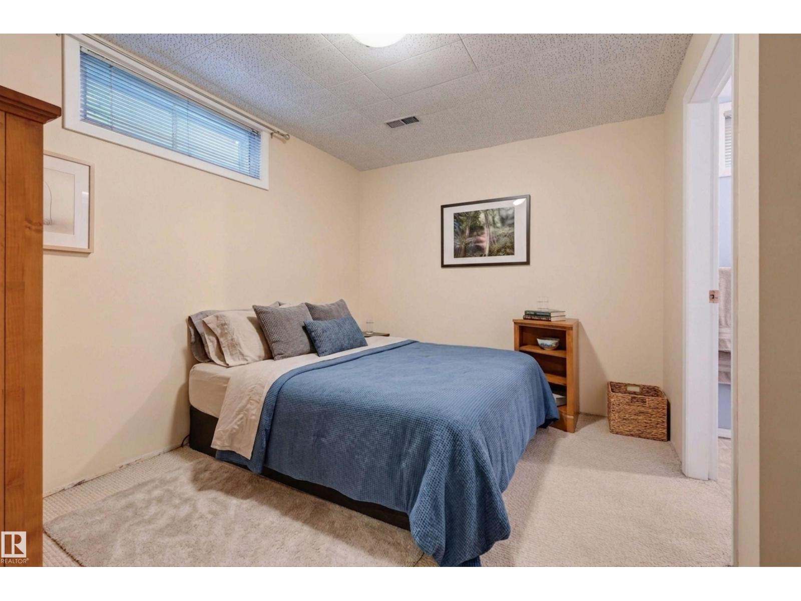 9112 167 ST NW - 31
